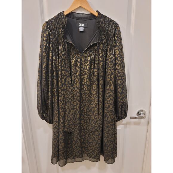 DKNY Leopard Print Tie Neck Pleated Dress - Picture 2 of 8